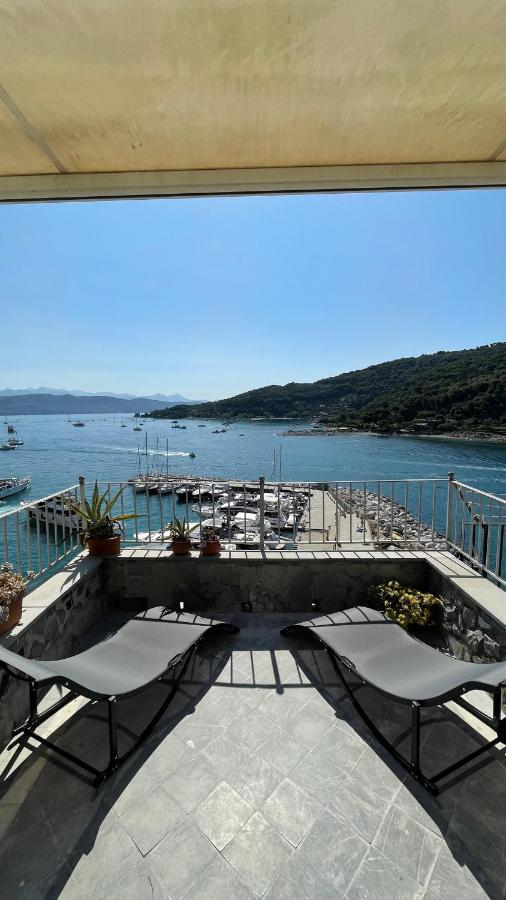 Seafront Rooftop Flat W/ Terrace Porto Venere Exterior photo