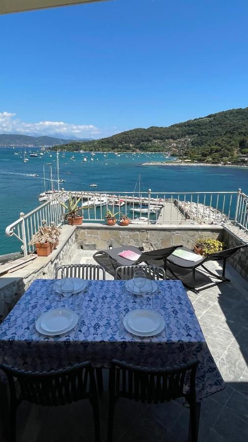 Seafront Rooftop Flat W/ Terrace Porto Venere Exterior photo